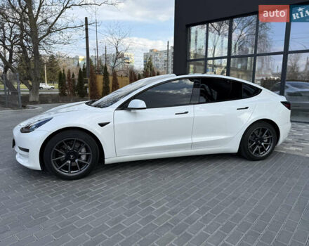 Белый Тесла Модель 3, объемом двигателя 0 л и пробегом 37 тыс. км за 19999 $, фото 16 на Automoto.ua