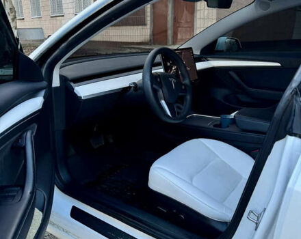 Белый Тесла Модель 3, объемом двигателя 0 л и пробегом 89 тыс. км за 21000 $, фото 8 на Automoto.ua