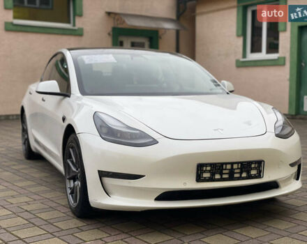 Белый Тесла Модель 3, объемом двигателя 0 л и пробегом 34 тыс. км за 18000 $, фото 18 на Automoto.ua