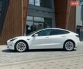 Білий Тесла Модель 3, об'ємом двигуна 0 л та пробігом 82 тис. км за 23900 $, фото 1 на Automoto.ua