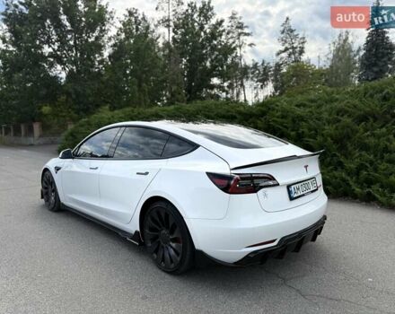 Тесла Модель 3 2021 у Малине на Automoto.ua Білий Тесла Модель 3, об'ємом двигуна 0 л та пробігом 75 тис. км за 24000 $, фото 6 на Automoto.ua