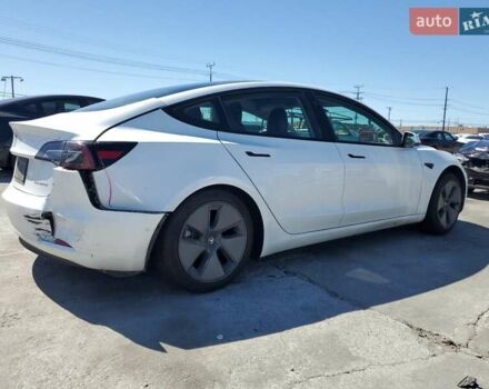 Білий Тесла Модель 3, об'ємом двигуна 0 л та пробігом 73 тис. км за 16700 $, фото 5 на Automoto.ua