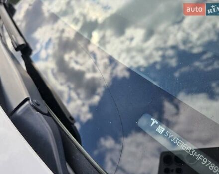 Білий Тесла Модель 3, об'ємом двигуна 0 л та пробігом 91 тис. км за 22999 $, фото 32 на Automoto.ua