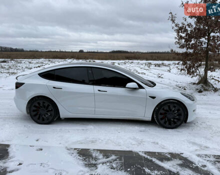 Белый Тесла Модель 3, объемом двигателя 0 л и пробегом 48 тыс. км за 22000 $, фото 7 на Automoto.ua