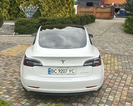 Білий Тесла Модель 3, об'ємом двигуна 0 л та пробігом 82 тис. км за 24000 $, фото 4 на Automoto.ua