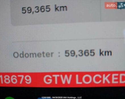 Білий Тесла Модель 3, об'ємом двигуна 0 л та пробігом 59 тис. км за 12800 $, фото 13 на Automoto.ua