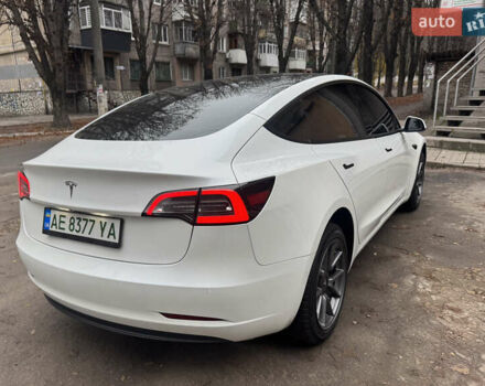 Белый Тесла Модель 3, объемом двигателя 0 л и пробегом 67 тыс. км за 23000 $, фото 5 на Automoto.ua