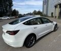 Белый Тесла Модель 3, объемом двигателя 0 л и пробегом 80 тыс. км за 20600 $, фото 6 на Automoto.ua