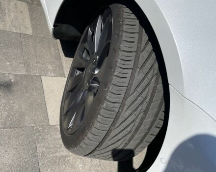 Тесла Модель 3 2021 в Вышгороде на Automoto.ua Белый Тесла Модель 3, объемом двигателя 0 л и пробегом 50 тыс. км за 23500 $, фото 2 на Automoto.ua