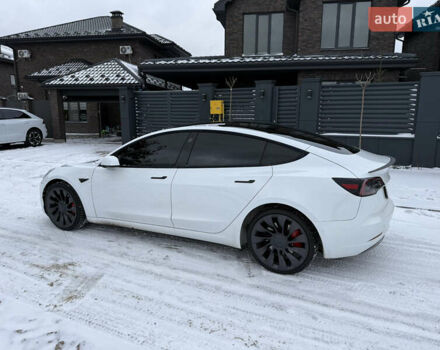 Белый Тесла Модель 3, объемом двигателя 0 л и пробегом 48 тыс. км за 22000 $, фото 3 на Automoto.ua