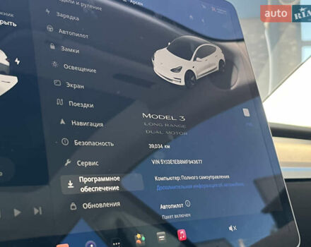 Белый Тесла Модель 3, объемом двигателя 0 л и пробегом 39 тыс. км за 20200 $, фото 35 на Automoto.ua