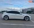 Белый Тесла Модель 3, объемом двигателя 0 л и пробегом 80 тыс. км за 20500 $, фото 7 на Automoto.ua