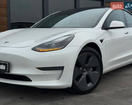 Білий Тесла Модель 3, об'ємом двигуна 0 л та пробігом 185 тис. км за 13900 $, фото 2 на Automoto.ua