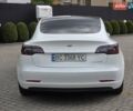 Білий Тесла Модель 3, об'ємом двигуна 0 л та пробігом 91 тис. км за 22999 $, фото 11 на Automoto.ua