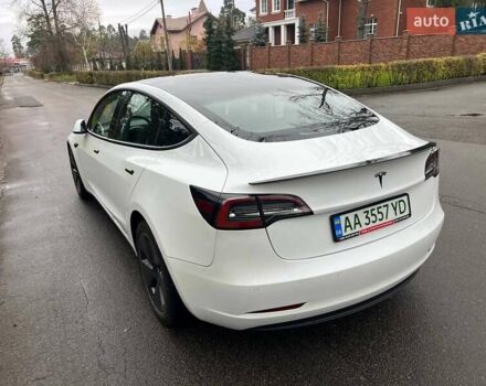 Білий Тесла Модель 3, об'ємом двигуна 0 л та пробігом 154 тис. км за 13999 $, фото 8 на Automoto.ua