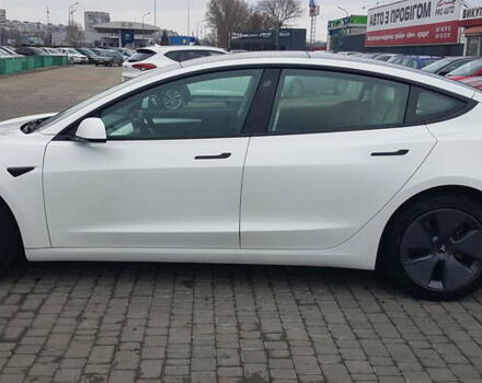 Белый Тесла Модель 3, объемом двигателя 0 л и пробегом 26 тыс. км за 23500 $, фото 2 на Automoto.ua