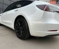 Білий Тесла Модель 3, об'ємом двигуна 0 л та пробігом 49 тис. км за 21900 $, фото 3 на Automoto.ua