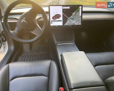 Тесла Модель 3 2021 в Днепре (Днепропетровске) на Automoto.ua Белый Тесла Модель 3, объемом двигателя 0 л и пробегом 131 тыс. км за 21500 $, фото 14 на Automoto.ua