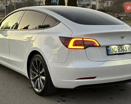 Білий Тесла Модель 3, об'ємом двигуна 0 л та пробігом 35 тис. км за 21999 $, фото 20 на Automoto.ua