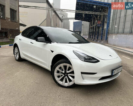 Білий Тесла Модель 3, об'ємом двигуна 0 л та пробігом 59 тис. км за 18600 $, фото 1 на Automoto.ua