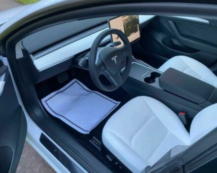 Білий Тесла Модель 3, об'ємом двигуна 0 л та пробігом 24 тис. км за 11900 $, фото 8 на Automoto.ua