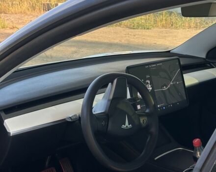 Білий Тесла Модель 3, об'ємом двигуна 0 л та пробігом 90 тис. км за 22927 $, фото 12 на Automoto.ua