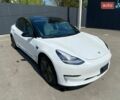 Белый Тесла Модель 3, объемом двигателя 0 л и пробегом 63 тыс. км за 17500 $, фото 2 на Automoto.ua