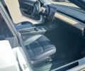 Білий Тесла Модель 3, об'ємом двигуна 0 л та пробігом 110 тис. км за 18099 $, фото 5 на Automoto.ua