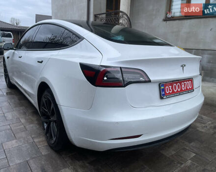 Белый Тесла Модель 3, объемом двигателя 0 л и пробегом 60 тыс. км за 19000 $, фото 1 на Automoto.ua