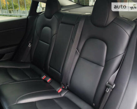 Белый Тесла Модель 3, объемом двигателя 0 л и пробегом 35 тыс. км за 21000 $, фото 27 на Automoto.ua