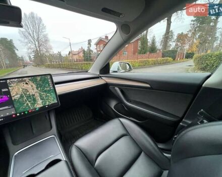 Білий Тесла Модель 3, об'ємом двигуна 0 л та пробігом 154 тис. км за 13999 $, фото 33 на Automoto.ua