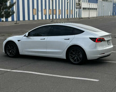 Белый Тесла Модель 3, объемом двигателя 0 л и пробегом 27 тыс. км за 24000 $, фото 11 на Automoto.ua