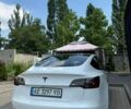 Білий Тесла Модель 3, об'ємом двигуна 0 л та пробігом 75 тис. км за 15500 $, фото 1 на Automoto.ua