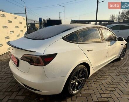 Білий Тесла Модель 3, об'ємом двигуна 0 л та пробігом 200 тис. км за 13300 $, фото 3 на Automoto.ua