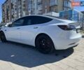 Білий Тесла Модель 3, об'ємом двигуна 0 л та пробігом 68 тис. км за 25500 $, фото 2 на Automoto.ua