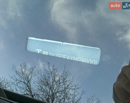 Белый Тесла Модель 3, объемом двигателя 0 л и пробегом 37 тыс. км за 19999 $, фото 85 на Automoto.ua