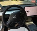 Білий Тесла Модель 3, об'ємом двигуна 0 л та пробігом 56 тис. км за 22500 $, фото 11 на Automoto.ua