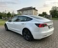 Белый Тесла Модель 3, объемом двигателя 0 л и пробегом 27 тыс. км за 17700 $, фото 14 на Automoto.ua
