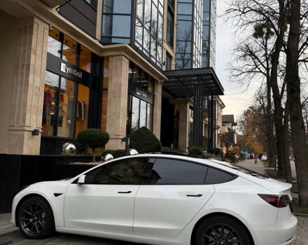 Белый Тесла Модель 3, объемом двигателя 0 л и пробегом 146 тыс. км за 22000 $, фото 6 на Automoto.ua