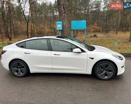 Білий Тесла Модель 3, об'ємом двигуна 0 л та пробігом 154 тис. км за 13999 $, фото 3 на Automoto.ua