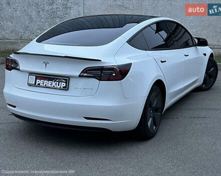 Белый Тесла Модель 3, объемом двигателя 0 л и пробегом 52 тыс. км за 21500 $, фото 9 на Automoto.ua