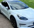 Білий Тесла Модель 3, об'ємом двигуна 0 л та пробігом 93 тис. км за 16500 $, фото 1 на Automoto.ua
