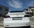Белый Тесла Модель 3, объемом двигателя 0 л и пробегом 82 тыс. км за 20999 $, фото 7 на Automoto.ua