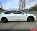 Белый Тесла Модель 3, объемом двигателя 82 л и пробегом 120 тыс. км за 21000 $, фото 2 на Automoto.ua