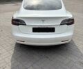 Білий Тесла Модель 3, об'ємом двигуна 0 л та пробігом 39 тис. км за 17700 $, фото 3 на Automoto.ua