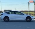 Белый Тесла Модель 3, объемом двигателя 0 л и пробегом 105 тыс. км за 17999 $, фото 7 на Automoto.ua