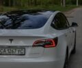 Білий Тесла Модель 3, об'ємом двигуна 0 л та пробігом 98 тис. км за 22050 $, фото 1 на Automoto.ua