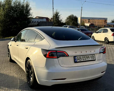 Белый Тесла Модель 3, объемом двигателя 0 л и пробегом 90 тыс. км за 23000 $, фото 14 на Automoto.ua