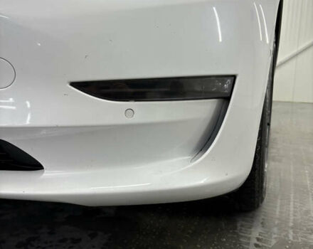 Білий Тесла Модель 3, об'ємом двигуна 0 л та пробігом 113 тис. км за 20200 $, фото 20 на Automoto.ua