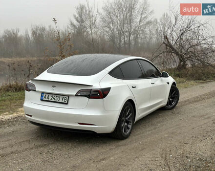 Білий Тесла Модель 3, об'ємом двигуна 0 л та пробігом 46 тис. км за 19999 $, фото 8 на Automoto.ua